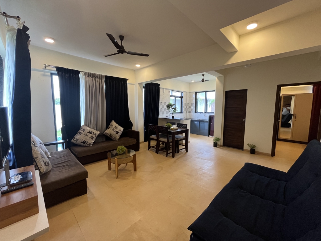 Vibe House with Pool – 3BHK
