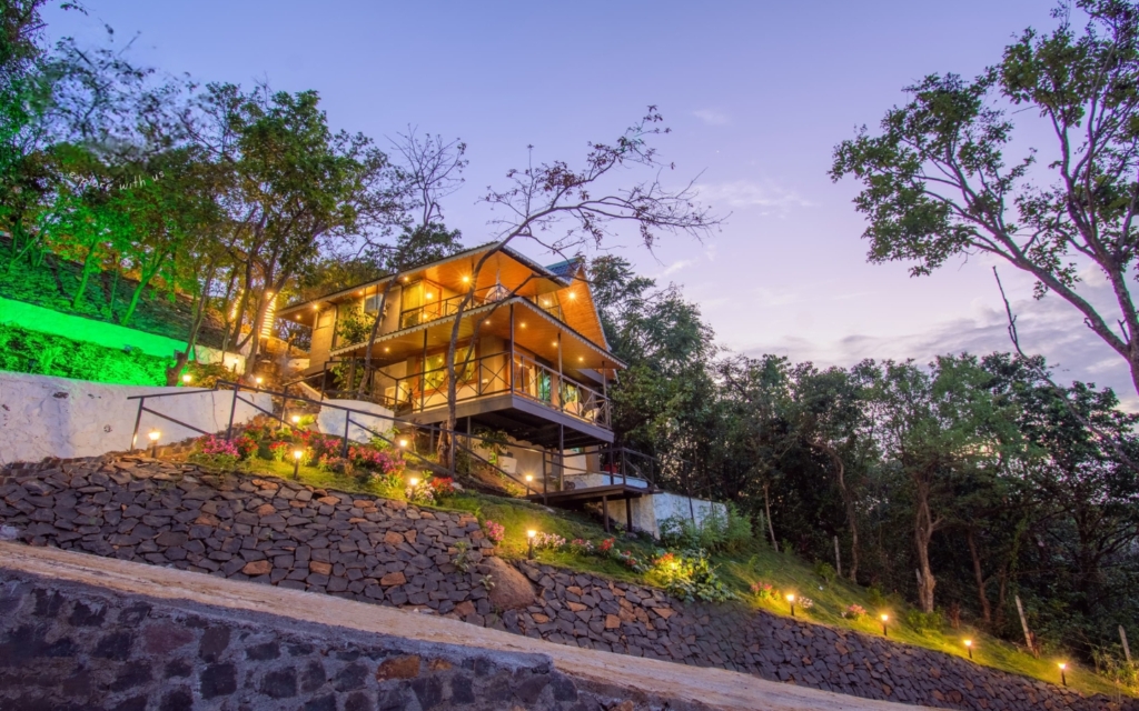 Eagle Nest with Pool – 3BHK