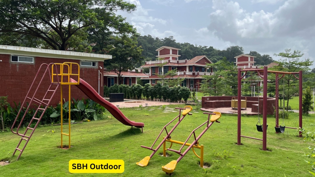 outdoor kids play (1)